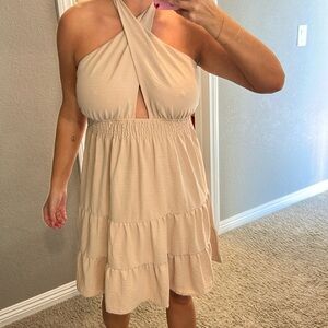 Tan flowy halter dress sz 6-10 with stretch